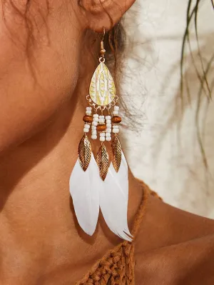 1pair White Feather Earrings