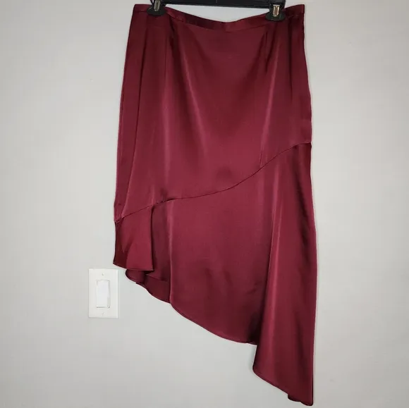 Banana Republic Olivia Palermo Maroon Red Satin Asymmetrical Skirt Size 10