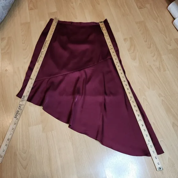 Banana Republic Olivia Palermo Maroon Red Satin Asymmetrical Skirt Size 10