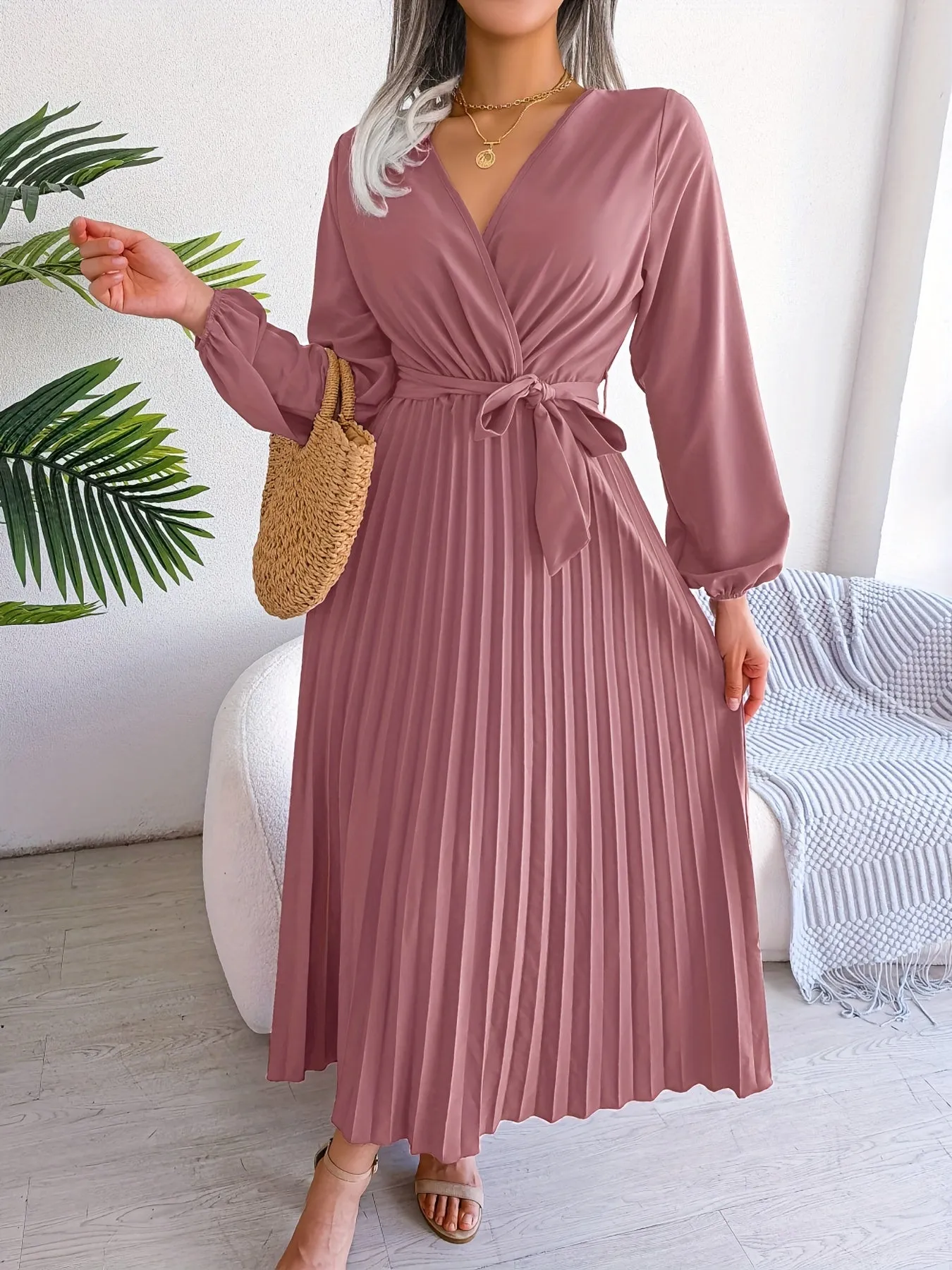 Camille - Elegant pleated dress with long sleeves and crossover neckline