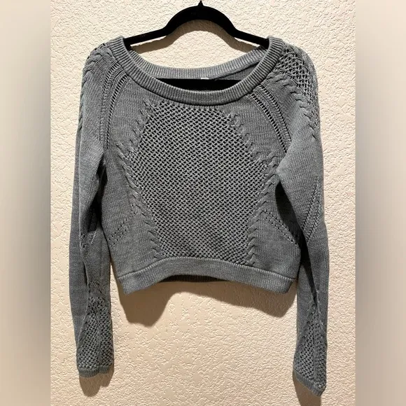 Lululemon Be Present Pullover Sweater Cropped Earl Grey