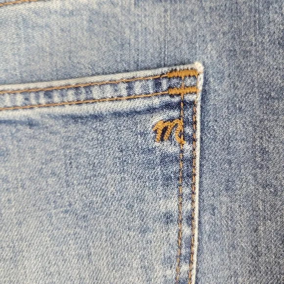 MADEWELL The High-Rise Slim Boyjean Raebrook wash distressed cropped denim jeans