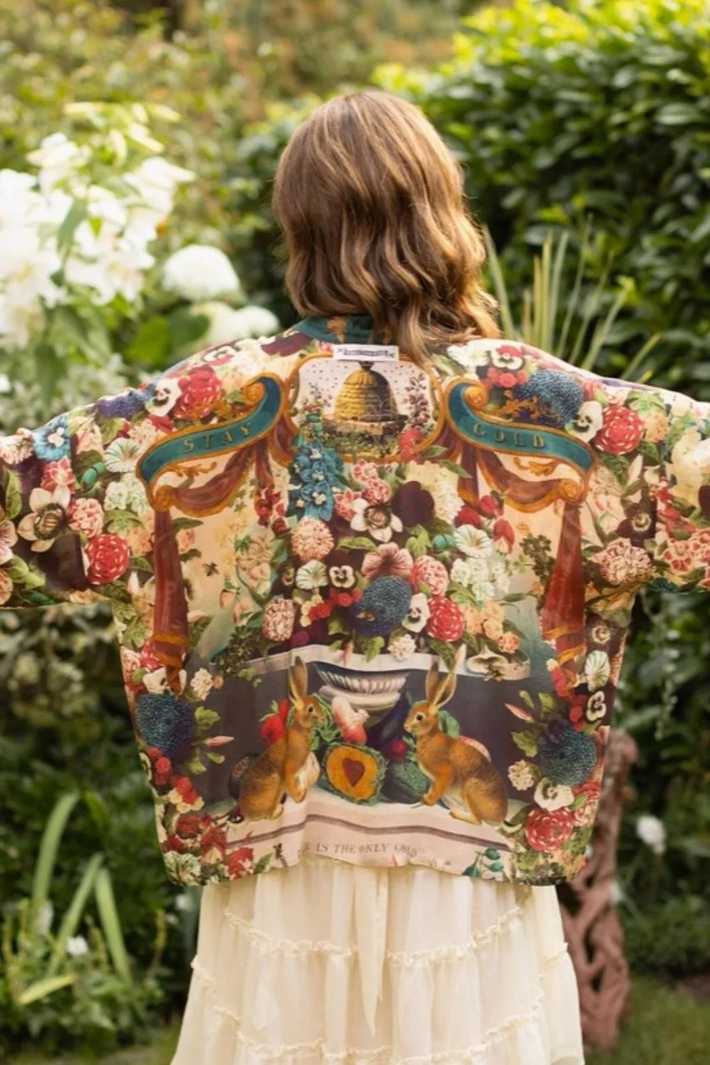 MARKET OF STARS STAY GOLD FLORAL CROPPED BAMBOO KIMONO