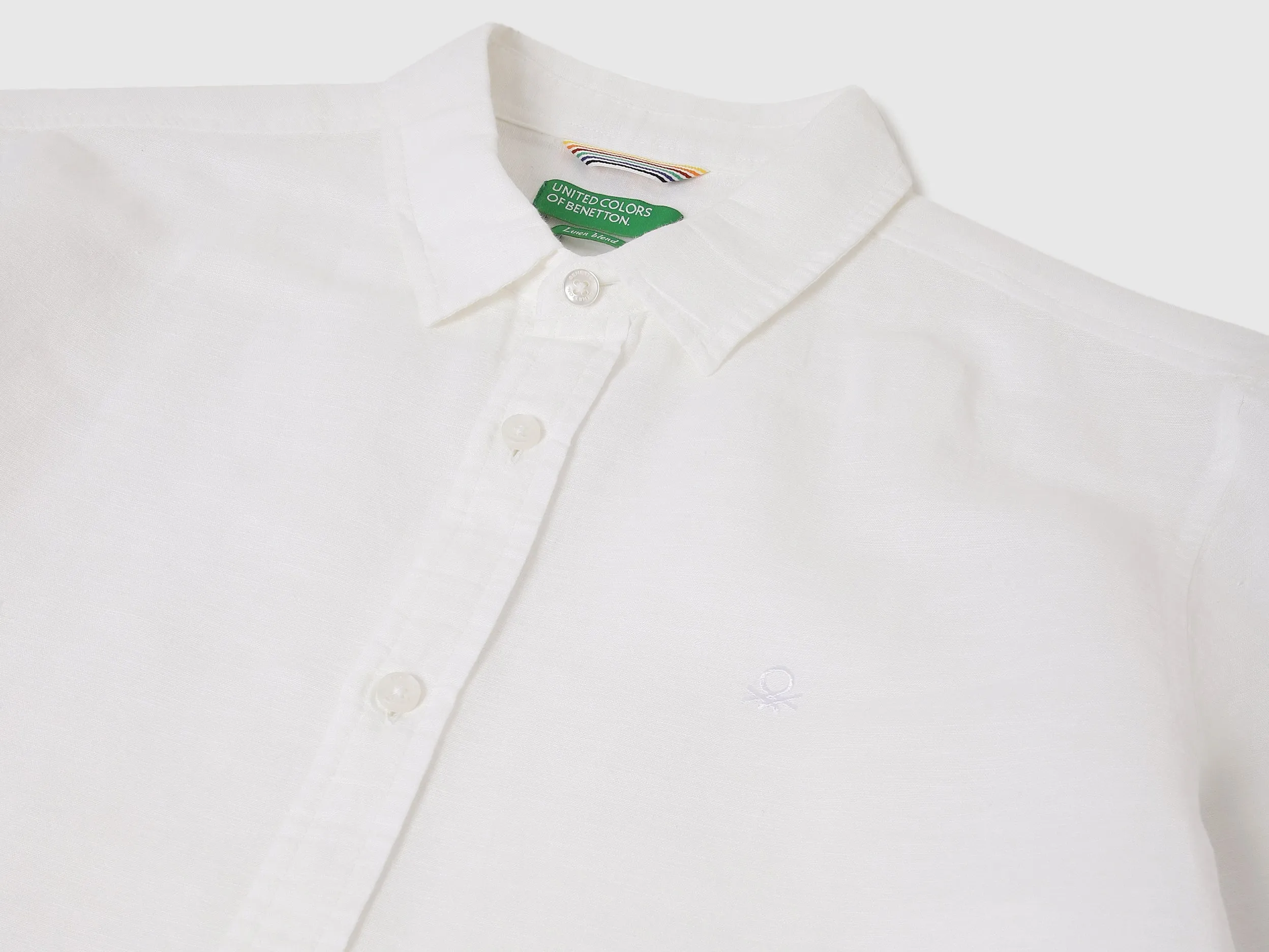 Slim Fit Spread Collar Solid Shirts
