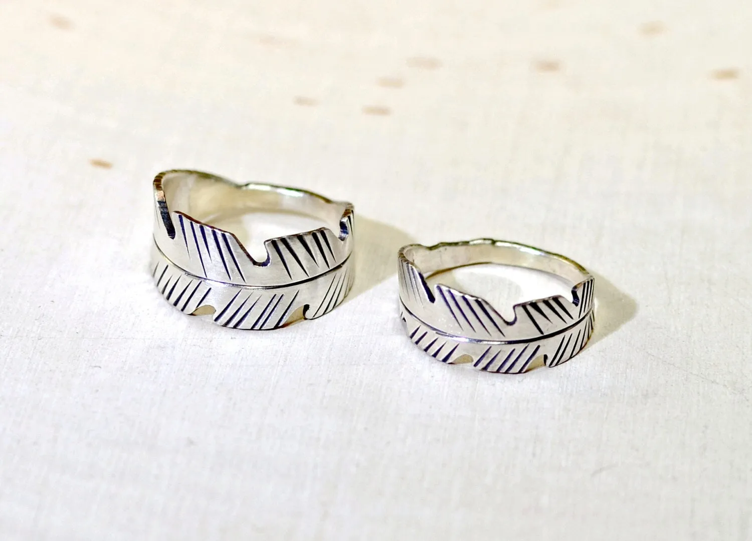 Sterling silver feather bands ring set