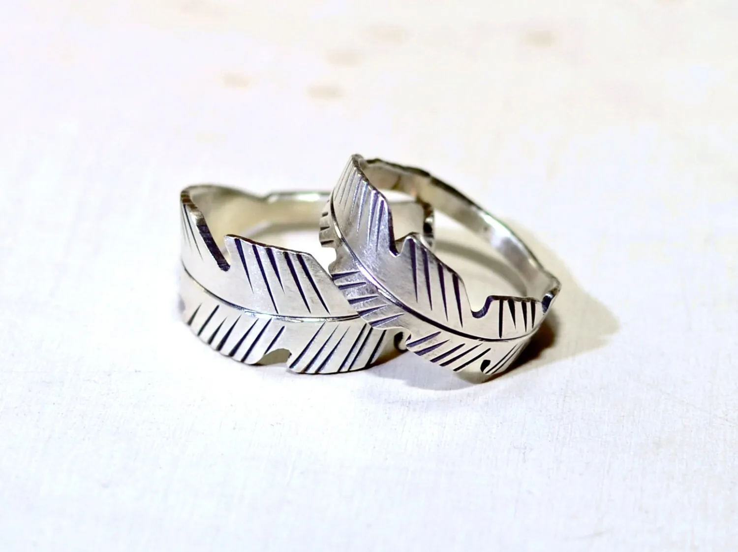 Sterling silver feather bands ring set