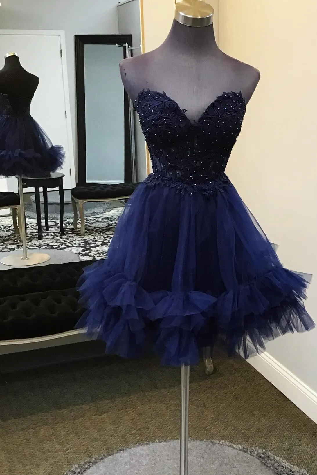 Sweetheart Red Corset Appliques Short homecoming Dress