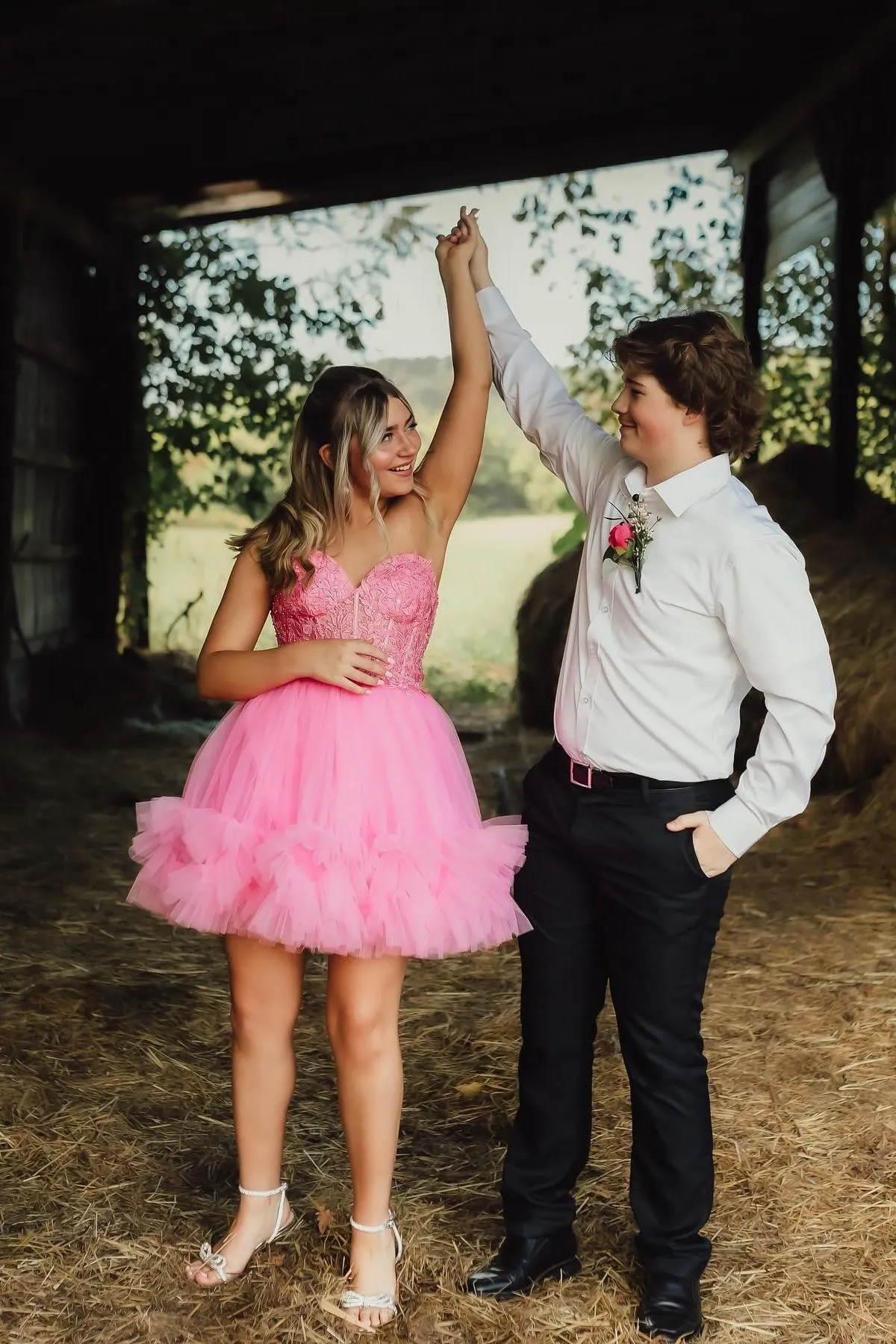 Sweetheart Red Corset Appliques Short homecoming Dress