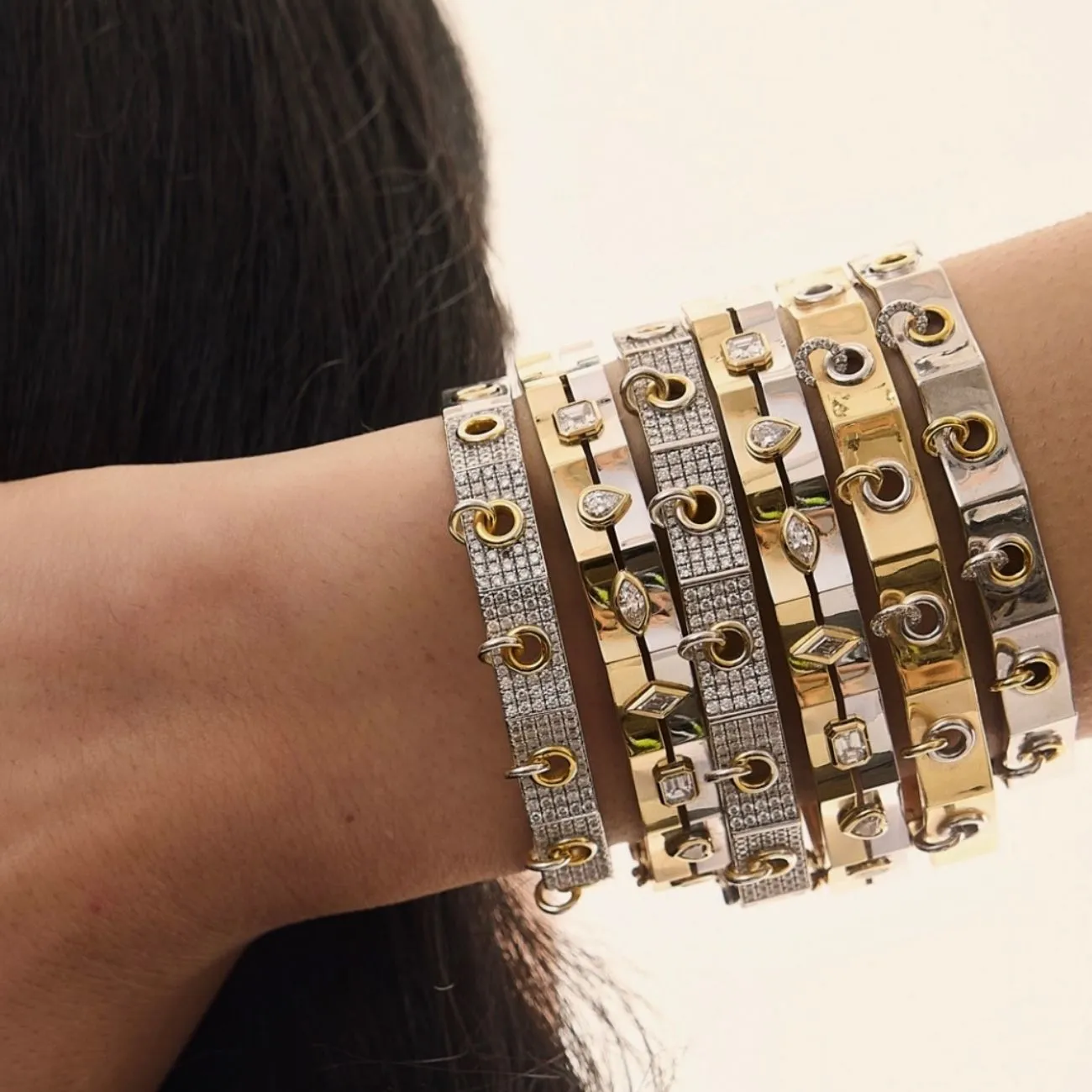 Two-Tone Eyet Diamond Bracelet